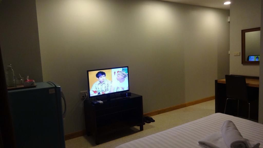 Mango Bedroom Inn Бангкок Экстерьер фото