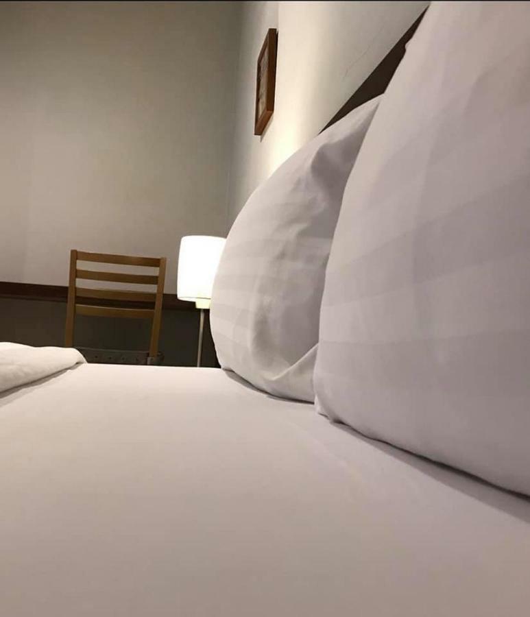 Mango Bedroom Inn Бангкок Экстерьер фото